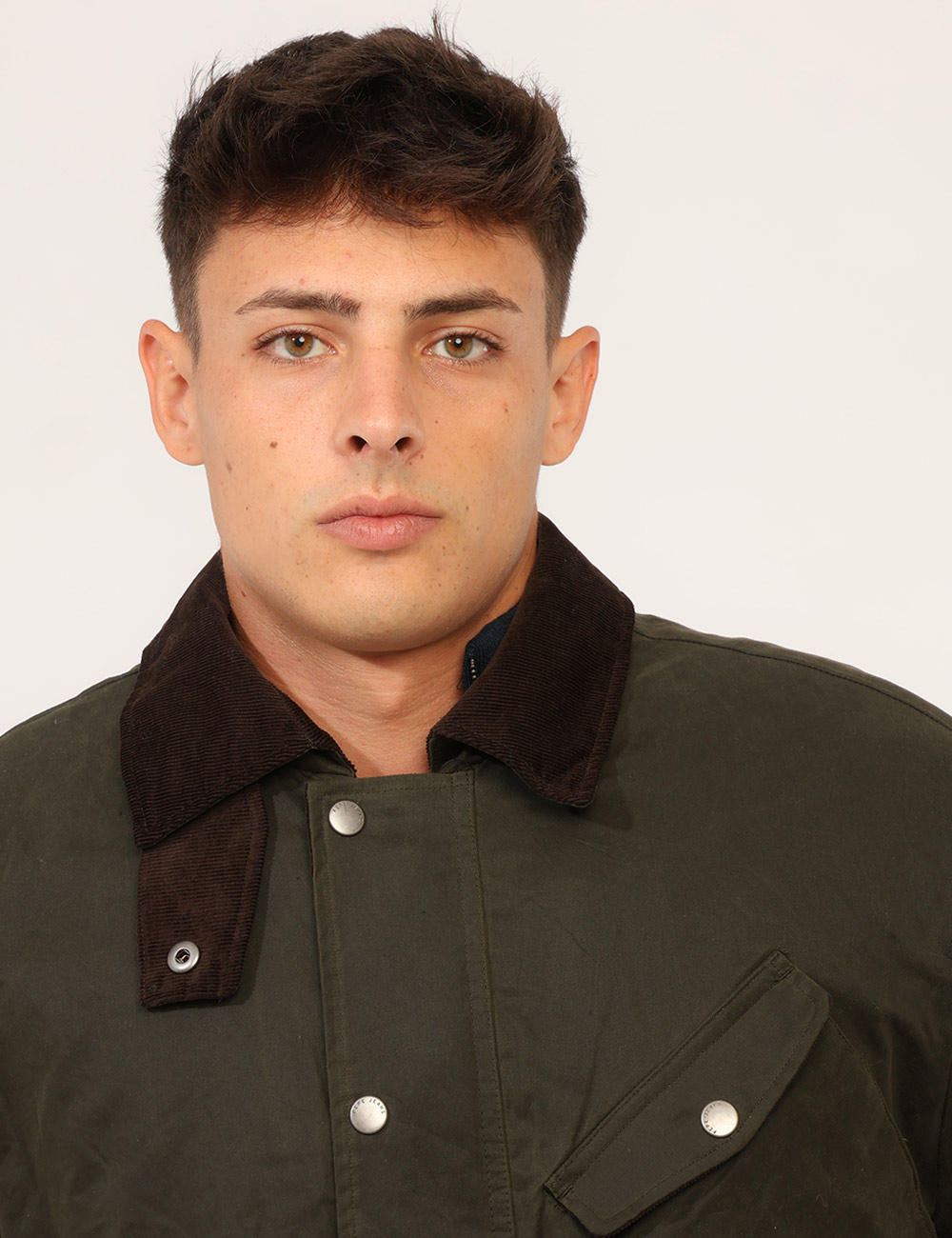 PM4027336_TRENCH-GREEN-P776_AI26_6 PM4027336_TRENCH-GREEN-P776_AI26