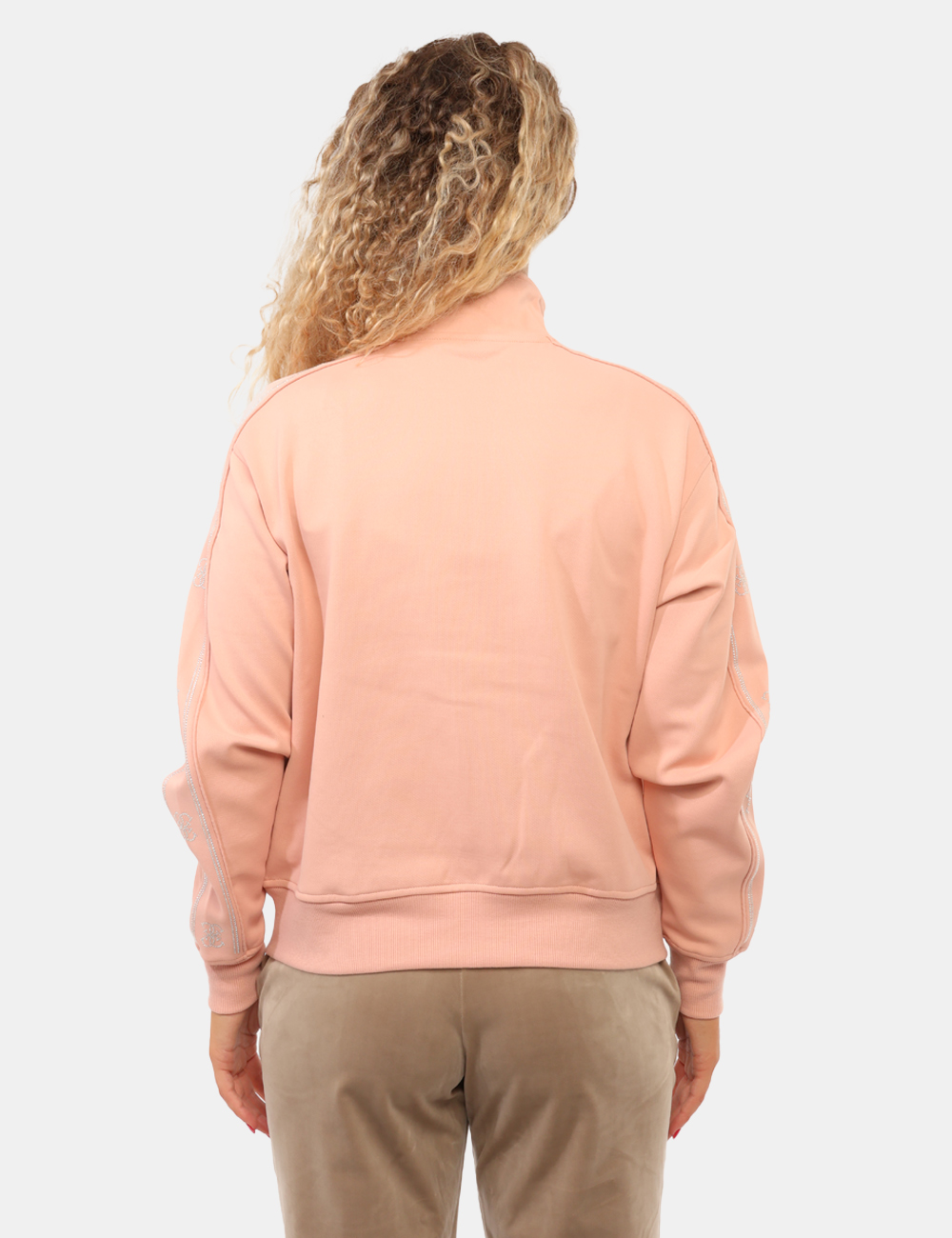 V5BQ15-KCX22-SC_ROSE-BLISS_AI26_2 Felpa Guess Rosa - Felpa Guess Rosa da donna La Felpa GUESS Rosa da donna è un capo casual e femminile, pensato per aggiunge
