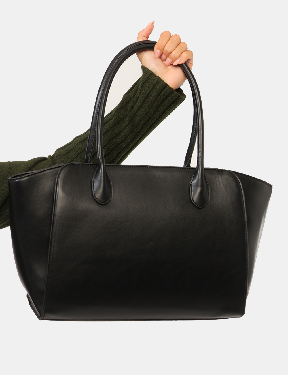 W017-AP00_NERO_AI26_4 Borsa Yes Zee Nera - Borsa YES ZEE Nera da donna La Borsa YES ZEE Nera da donna è un accessorio pratico e versatile, pensato