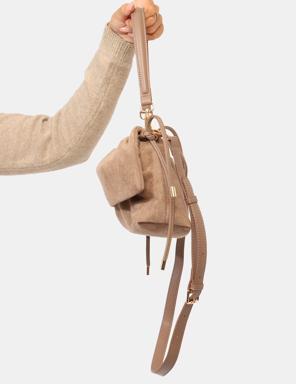 W022-AR00_TORTORA_AI26_4 Borsa Yes Zee Marrone - Borsa YES ZEE Marrone da donna La Borsa YES ZEE Marrone da donna è un accessorio versatile e contemp