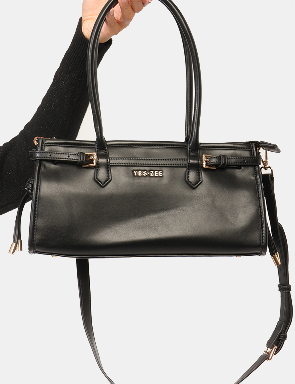 W023-AP00_NERO_AI26_6 Borsa Yes Zee Nera - Borsa YES ZEE Nera da donna La Borsa YES ZEE Nera da donna è un accessorio versatile e femminile, pensa