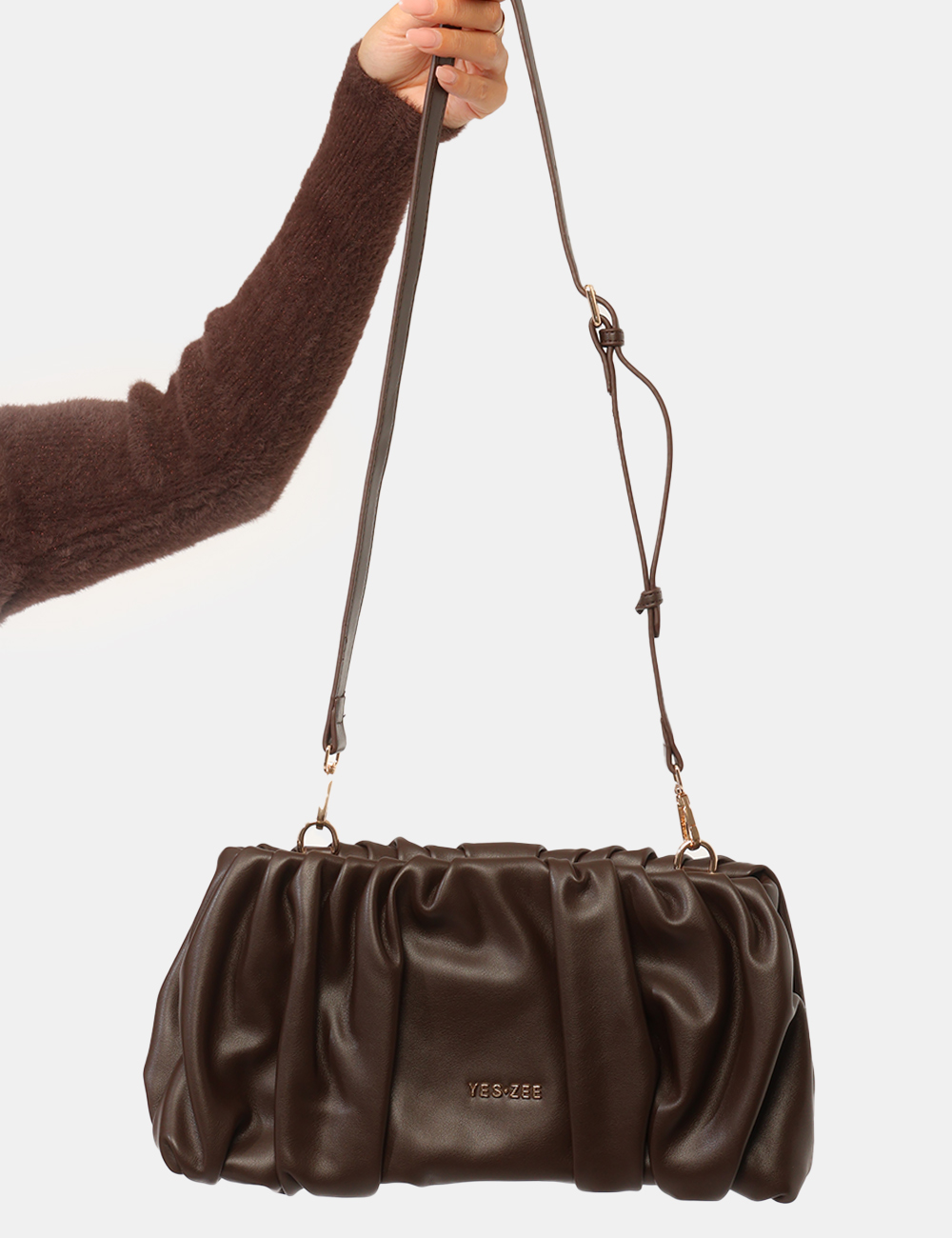 W024-AP00_MORO_AI26_5 Borsa Yes Zee Marrone - Borsa YES ZEE Marrone da donna La Borsa YES ZEE Marrone da donna è un accessorio femminile dal desig