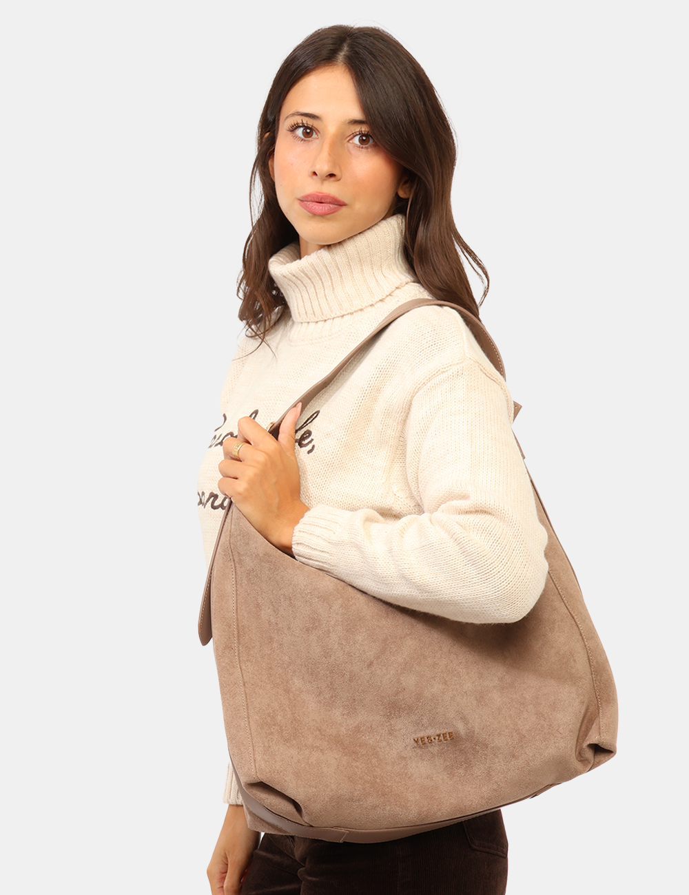 W033-AR00_TORTORA_AI26_1 Borsa Yes Zee Marrone - Borsa YES ZEE Marrone da donna La Borsa YES ZEE Marrone da donna è un accessorio versatile dal desig