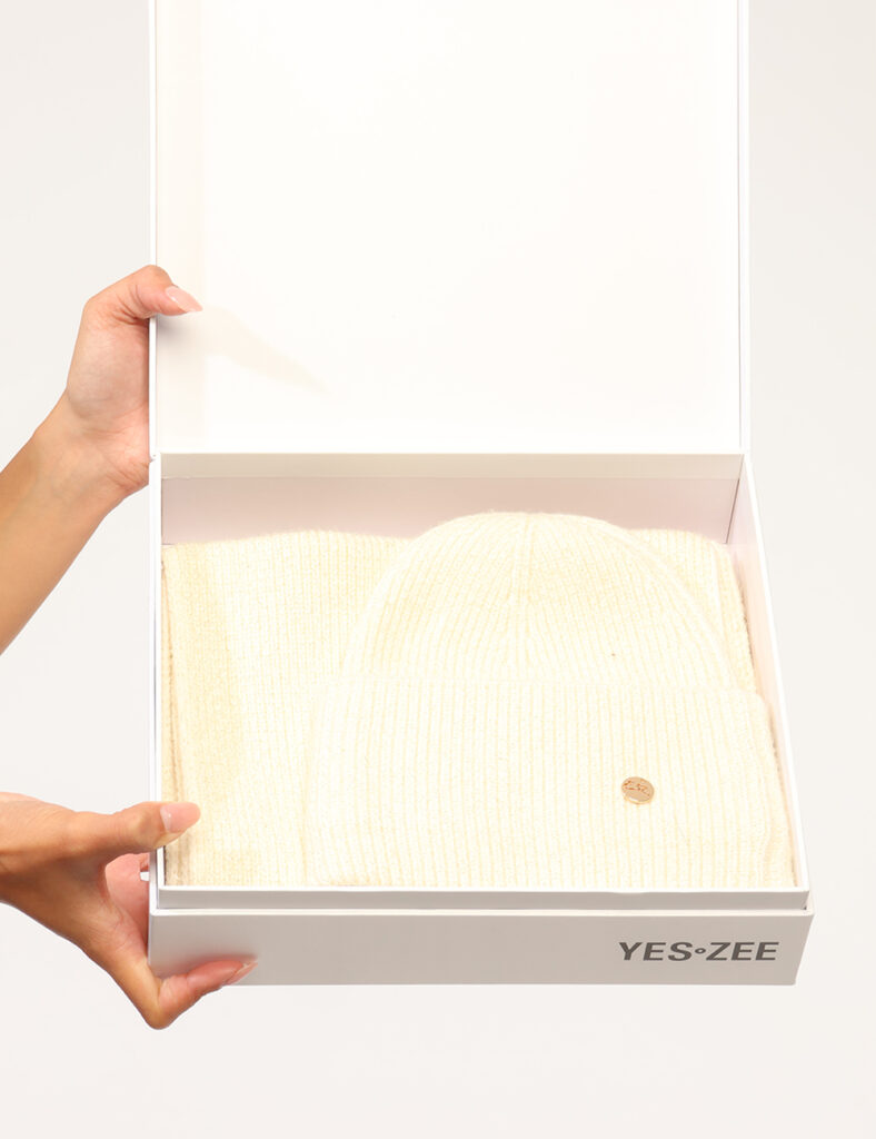 Cappello e Sciarpa Yes Zee Bianco