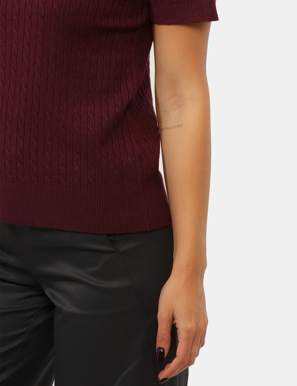 Maglia Materica Bordeaux - Maglia Materica Bordeaux da DonnaLa Maglia MATERICA Bordeaux da donna è un capo raffinato e versa