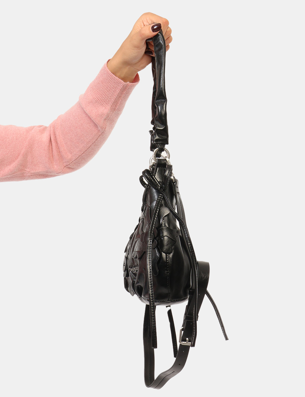 Borsa Desigual Nera - Borsa DESIGUAL Nera da donna La Borsa DESIGUAL Nera da donna è un accessorio compatto e versatile, pen