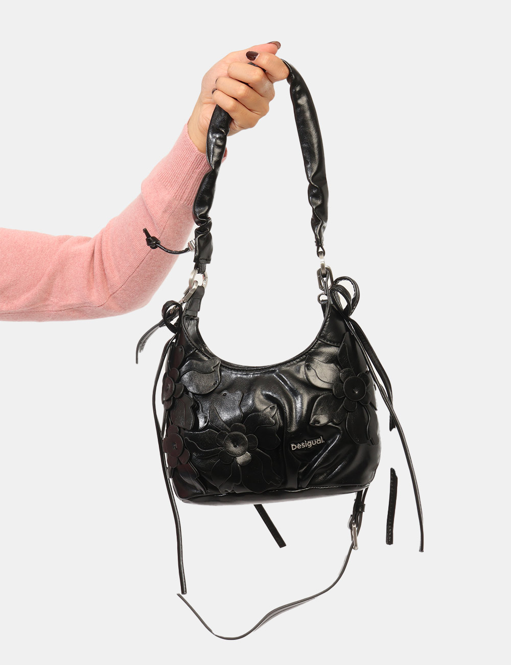 Borsa Desigual Nera - Borsa DESIGUAL Nera da donna La Borsa DESIGUAL Nera da donna è un accessorio compatto e versatile, pen