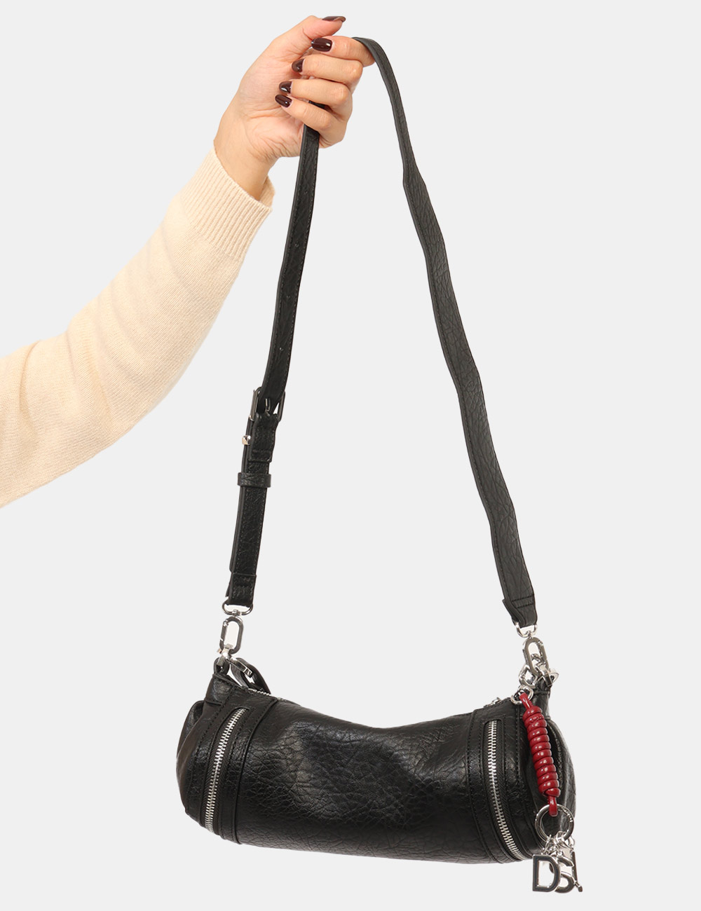 Borsa Desigual Nera - Borsa DESIGUAL Ner da donna La Borsa DESIGUAL Nera da donna è un accessorio compatto e contemporaneo,