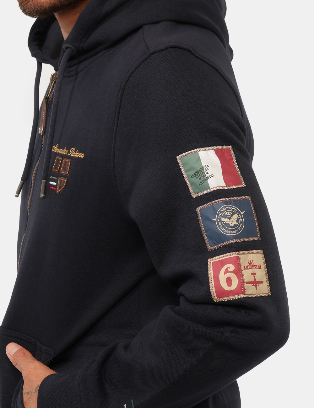 ARI6FP011563U_NAVY_AI26