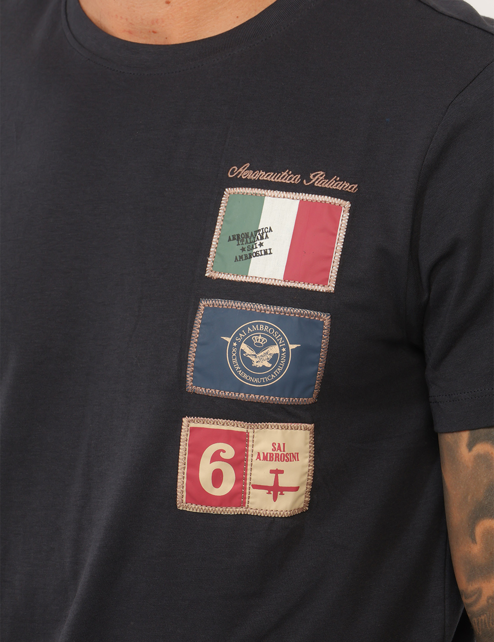 T-shirt Aeronautica Italiana Blu - T-shirt Aeronautica Italiana Blu da UomoLa T-shirt Aeronautica Italiana blu da uomo è un