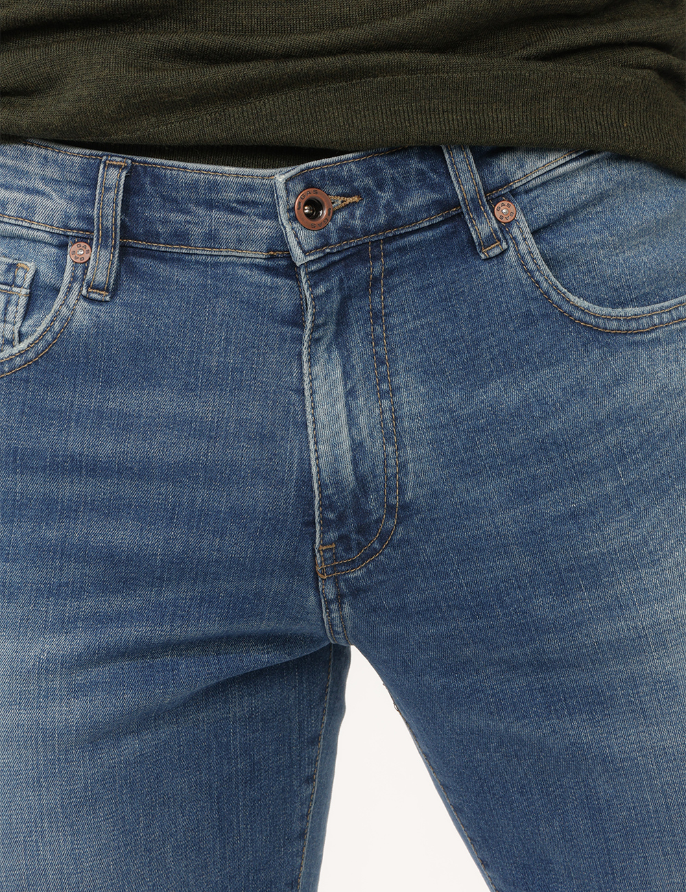 Jeans Gas Azzurro - Jeans GAS Azzurro da UomoI Jeans GAS Azzurro da uomo sono la scelta ideale per chi desidera un capo mode