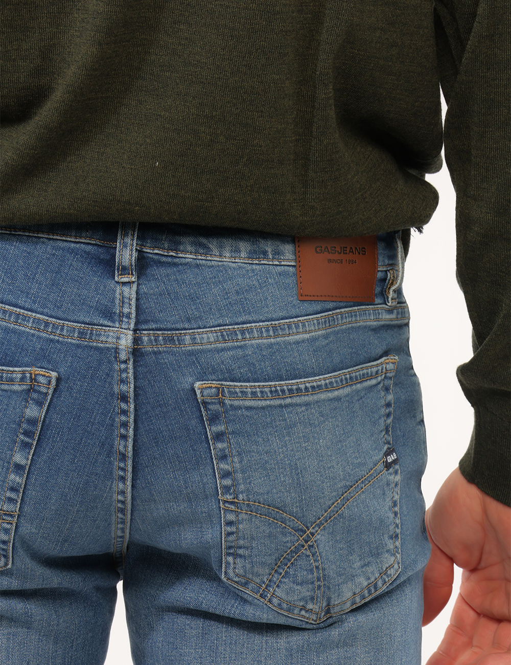 Jeans Gas Azzurro - Jeans GAS Azzurro da UomoI Jeans GAS Azzurro da uomo sono la scelta ideale per chi desidera un capo mode