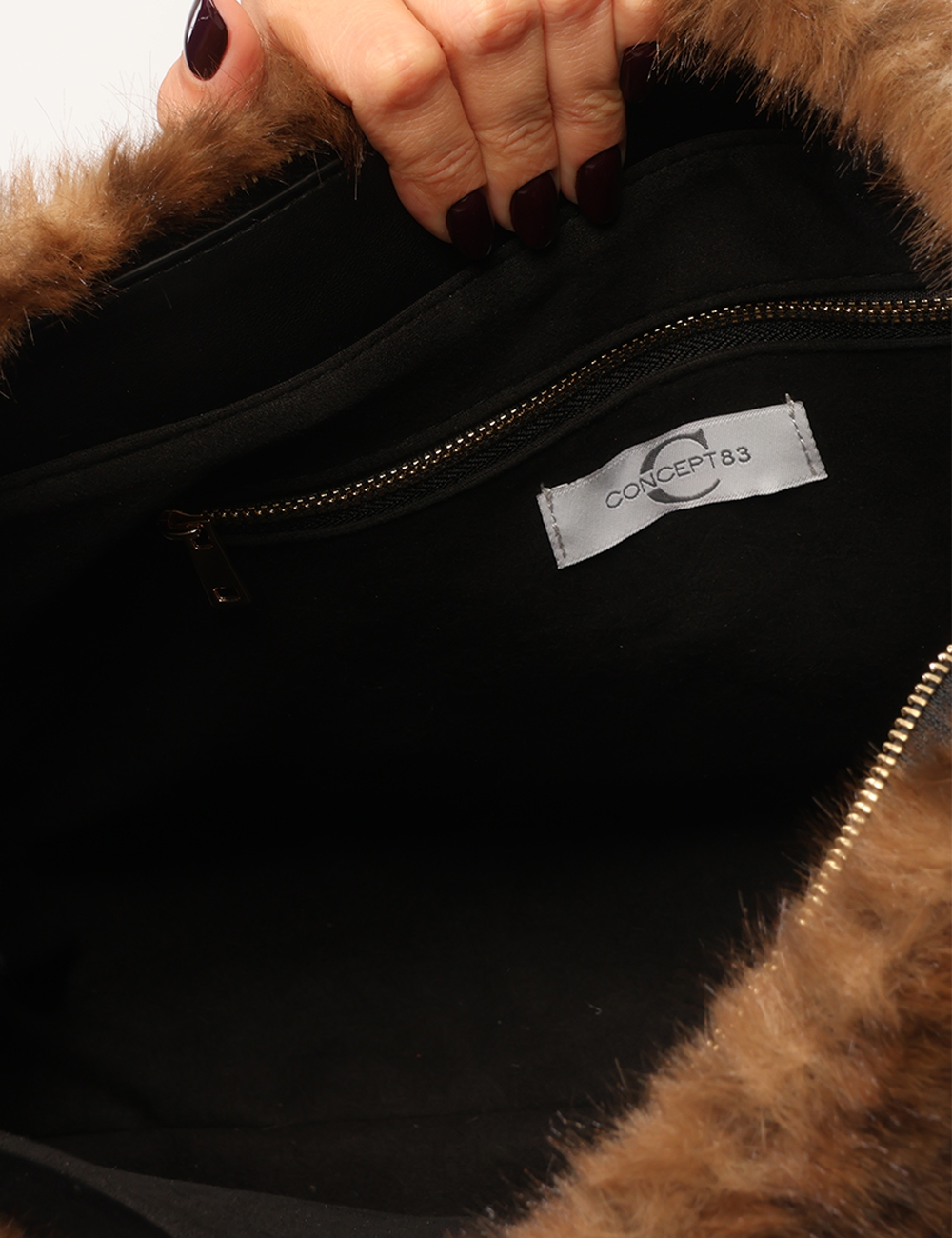 Borsa Concept83 Marrone - Borsa Concept83 Marrone da DonnaLa Borsa CONCEPT83 Marrone da donna è un accessorio originale e ra