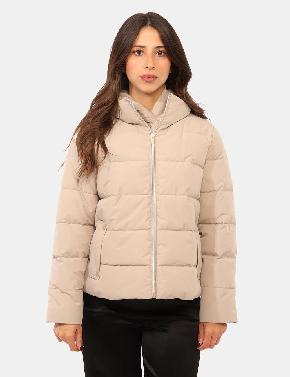 Piumino Emme Marella Grigio/Beige - Piumino EMME MARELLA Grigio/Beige da donna Il Piumino EMME MARELLA Grigio è una proposta