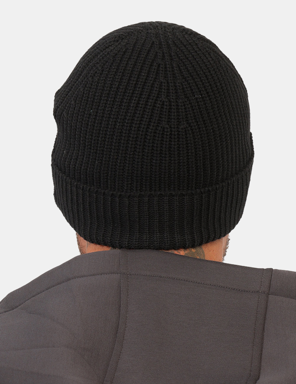 Cappello Suns Nero - Cappello SUNS Nero da uomo Il Cappello SUNS Nero da uomo è un accessorio contemporaneo e versatile, ide