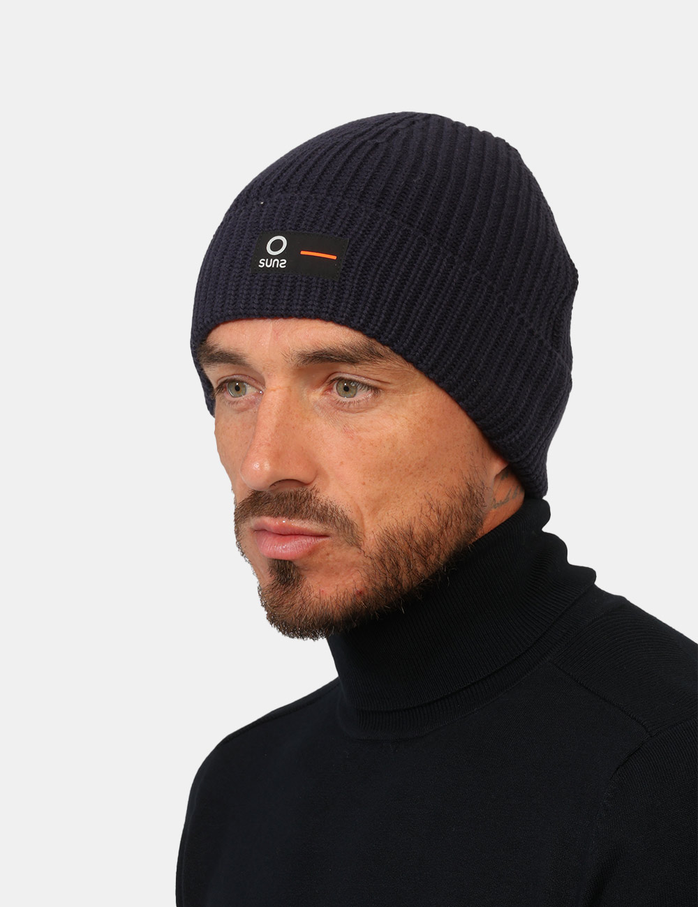 Cappello Suns Blu - Cappello SUNS Blu da uomo Il Cappello SUNS Blu da uomo è un accessorio versatile e contemporaneo, ideale