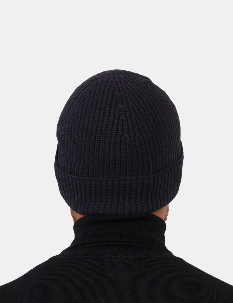 Cappello Suns Blu - Cappello SUNS Blu da uomo Il Cappello SUNS Blu da uomo è un accessorio versatile e contemporaneo, ideale