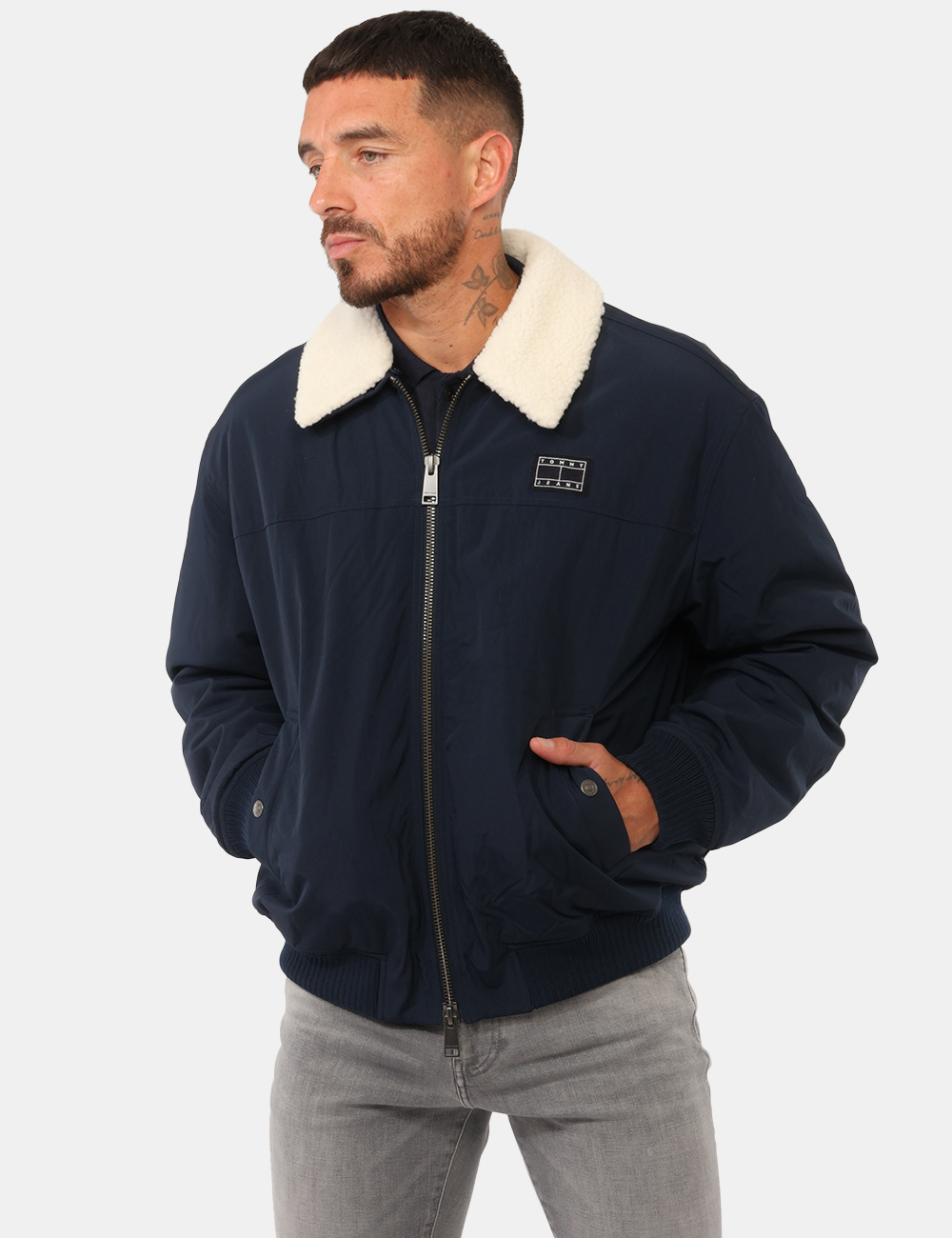 Piumino Tommy Hilfiger Blu - Piumino Tommy Hilfiger Blu da UomoIl Piumino Tommy Hilfiger Blu da uomo è un capospalla dallo s