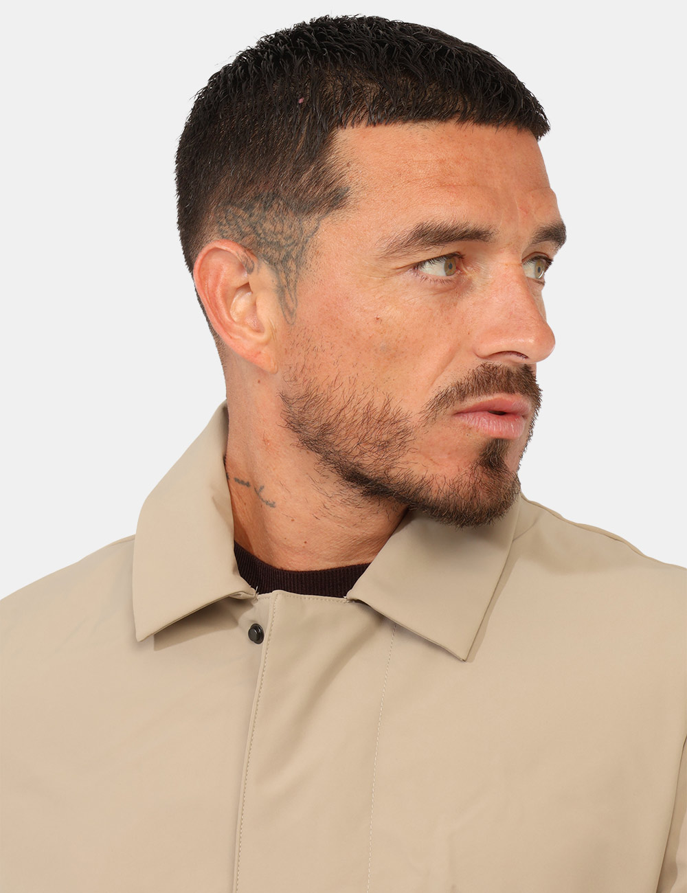 Piumino Suns Beige - Piumino SUNS Beige da uomo Il Piumino SUNS Beige da uomo è un capo versatile e contemporaneo, pensato p