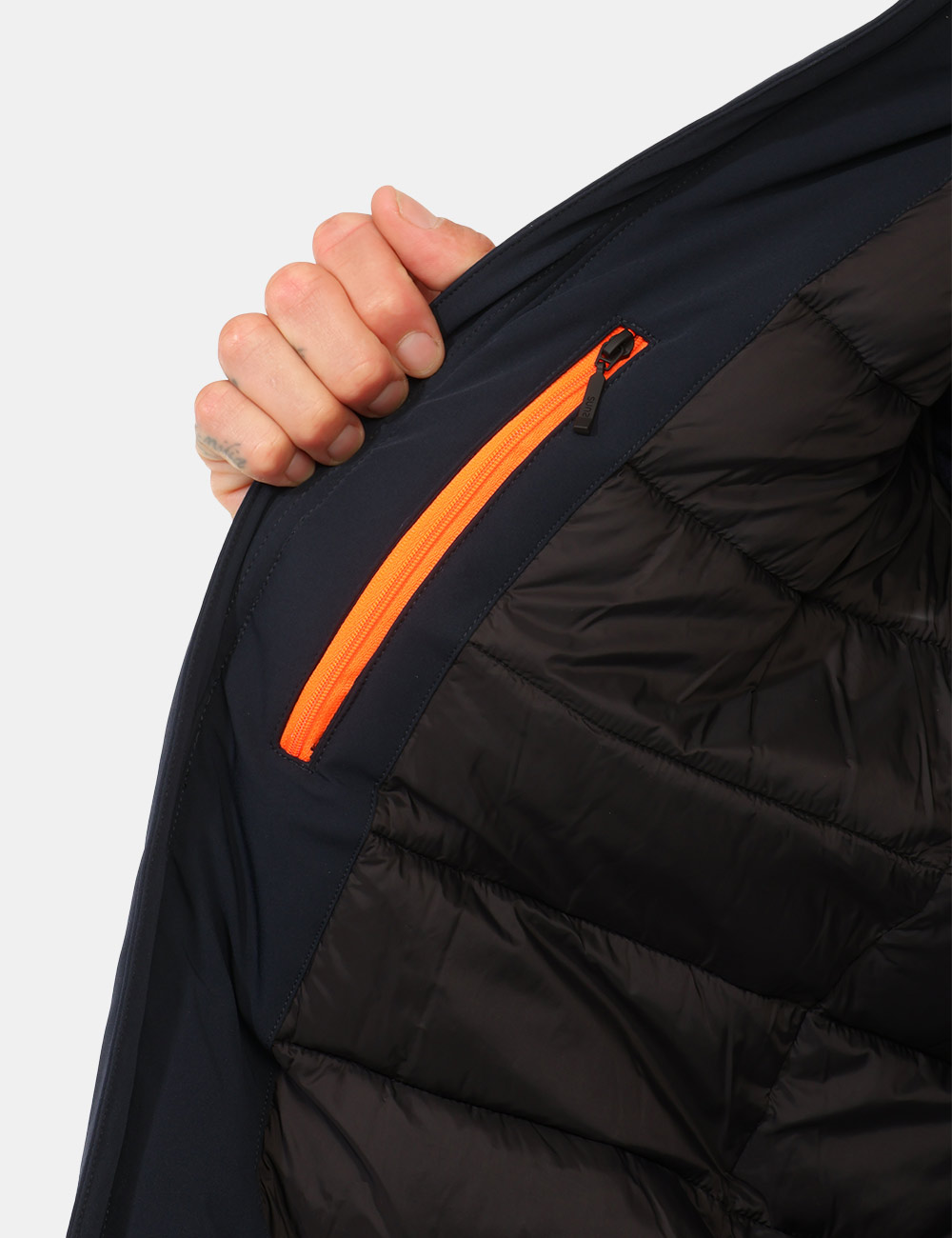 Piumino Suns Blu - Piumino SUNS Blu da uomo Il Piumino SUNS Blu da uomo è un capospalla versatile e contemporaneo, pensato p