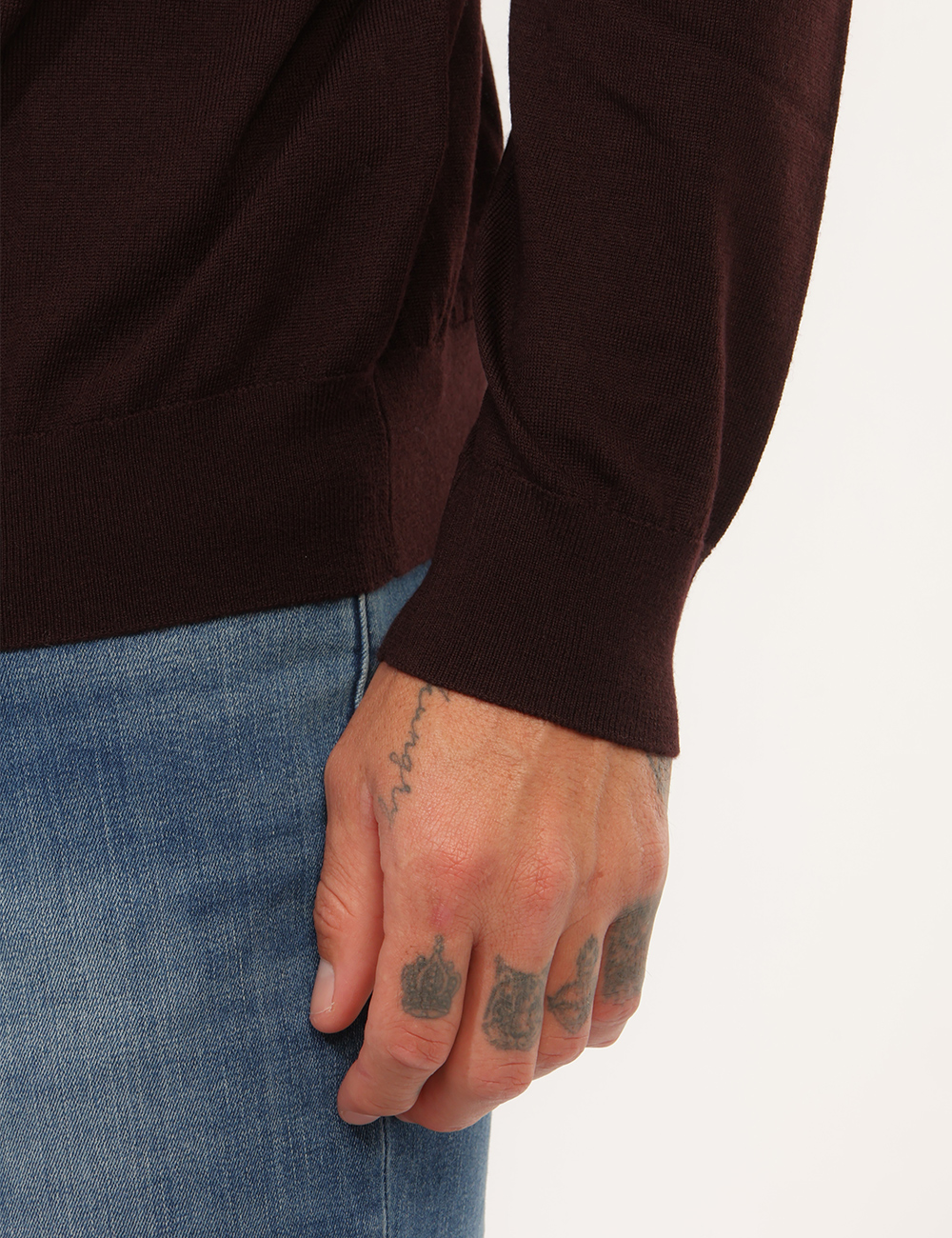 Maglia Gazzarrini Marrone - Maglia Gazzarrini Marrone da UomoLa Maglia Gazzarrini Marrone da uomo è la scelta ideale per chi