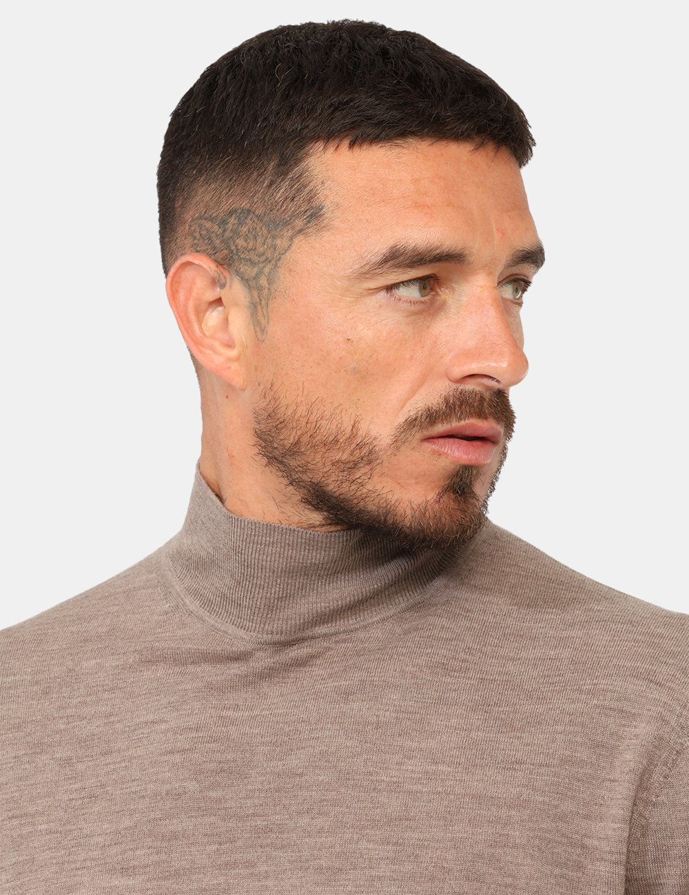 Maglia Gazzarrini Beige - Maglia Gazzarrini Beige da UomoLa Maglia Gazzarrini Beige da uomo è un capo elegante e versatile,