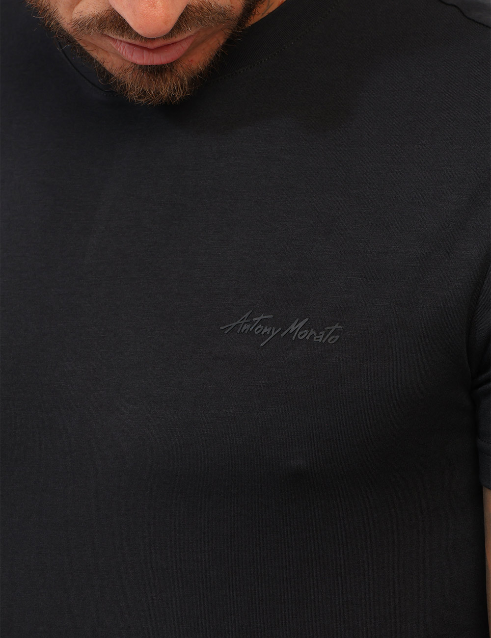 T-shirt Antony Morato Blu - T-shirt ANTONY MORATO Blu da uomo La T-shirt ANTONY MORATO Blu da uomo è una proposta versatile