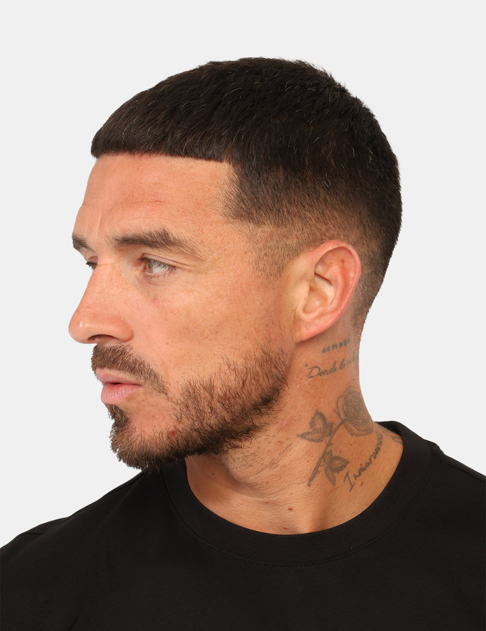 T-shirt Antony Morato Nera - T-shirt ANTONY MORATO Nera da uomo La T-shirt ANTONY MORATO Nera da uomo è un capo versatile e