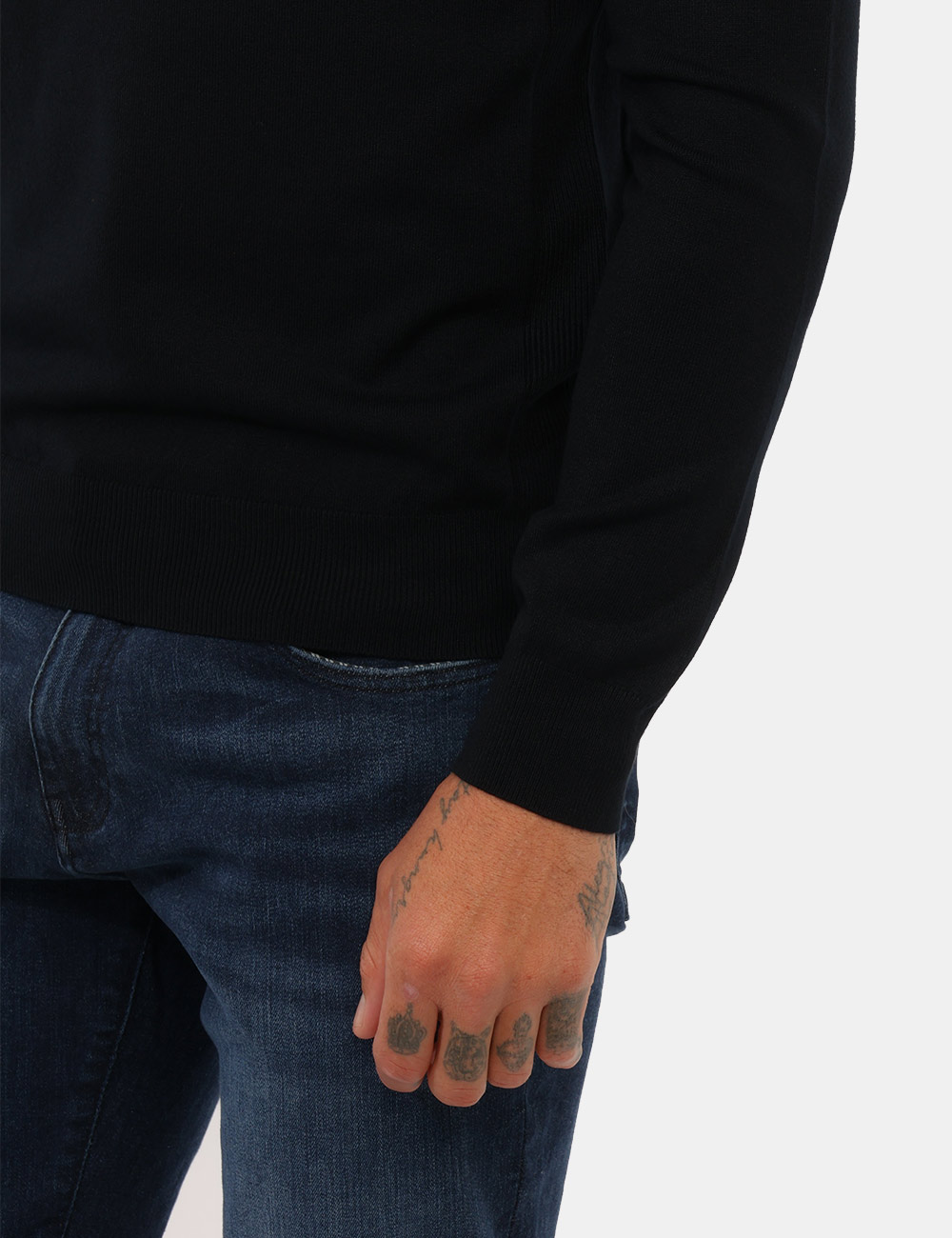 Maglia Antony Morato Blu - Maglia Antony Morato Blu La Maglia ANTONY MORATO Blu è un capo dal carattere contemporaneo, ideal