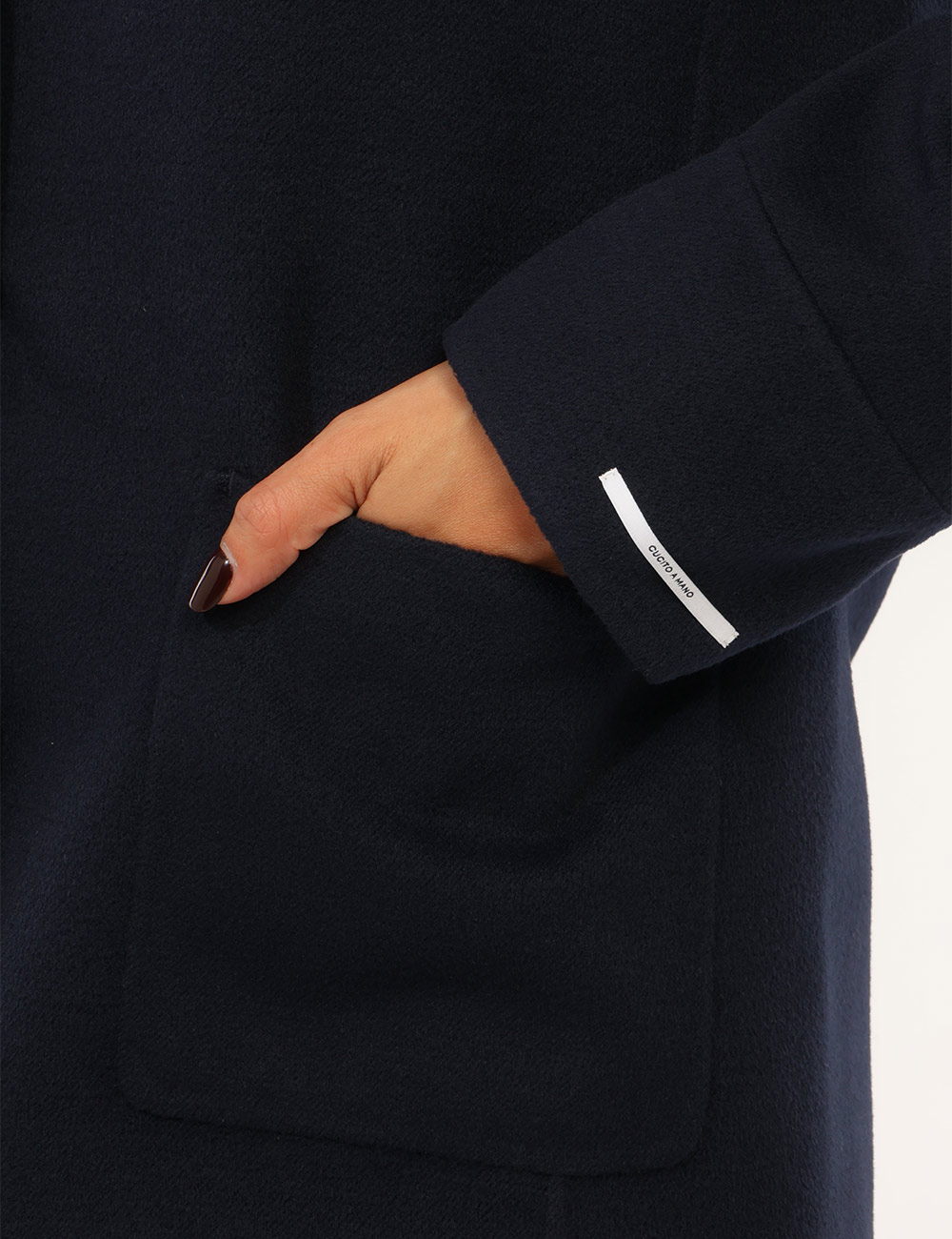 Giacca Emme Marella Blu - Giacca EMME MARELLA Blu da donna La Giacca EMME MARELLA Blu è un capospalla femminile versatile e