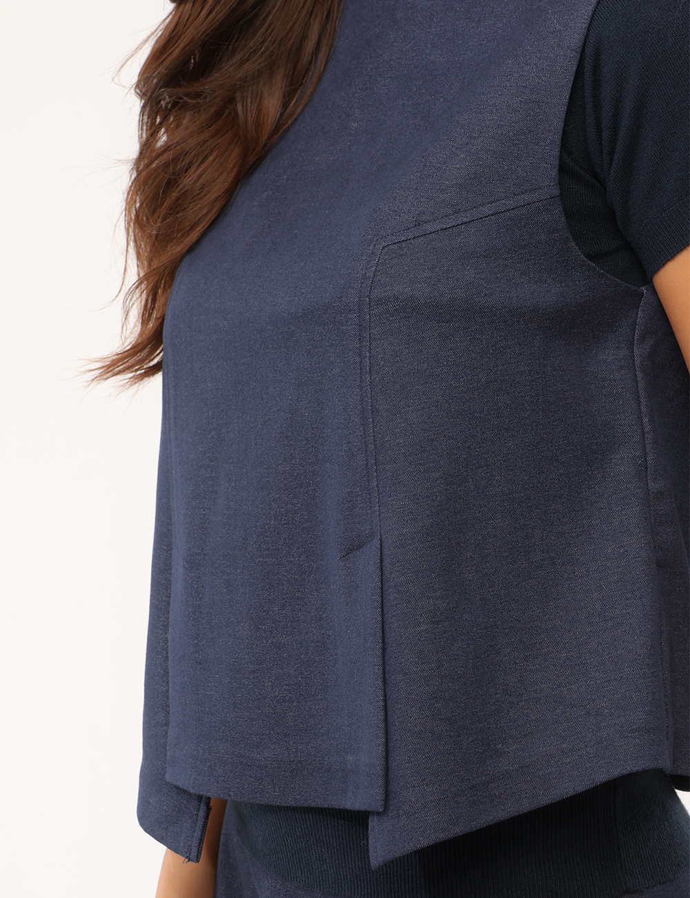 Gilet Rue De Clerie Blu - Gilet Rue De Clerie Blu da DonnaIl Gilet RUE DE CLERIE Blu da donna è un capo elegante e versatile