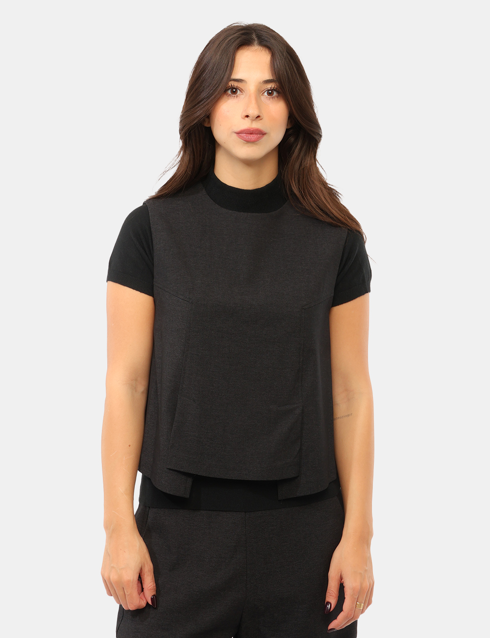 Gilet Rue De Clerie Nero - Gilet Rue De Clerie Nero da DonnaIl Gilet RUE DE CLERIE Nero da donna è un capo elegante e versat
