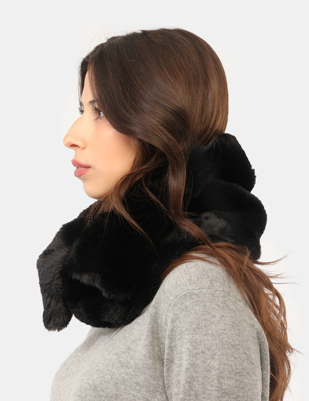Collo ad anello Concept83 Nero - Collo ad Anello Concept83 Nero da DonnaIl Collo ad anello CONCEPT83 Nero da donna è un acce