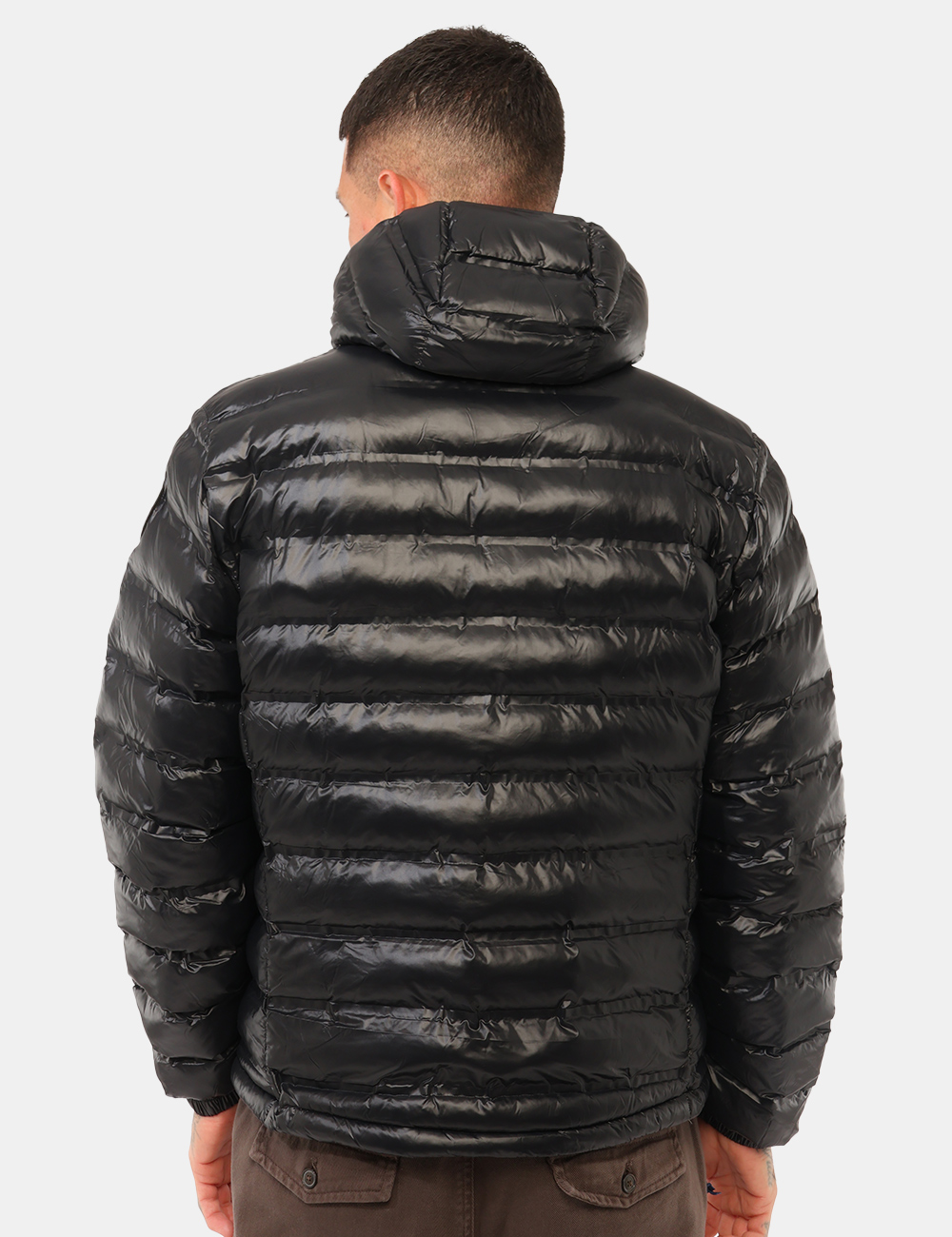 Piumino Blauer Nero - Piumino Blauer Nero da uomoIl Piumino Blauer Nero da uomo è un capospalla moderno e versatile, perfett