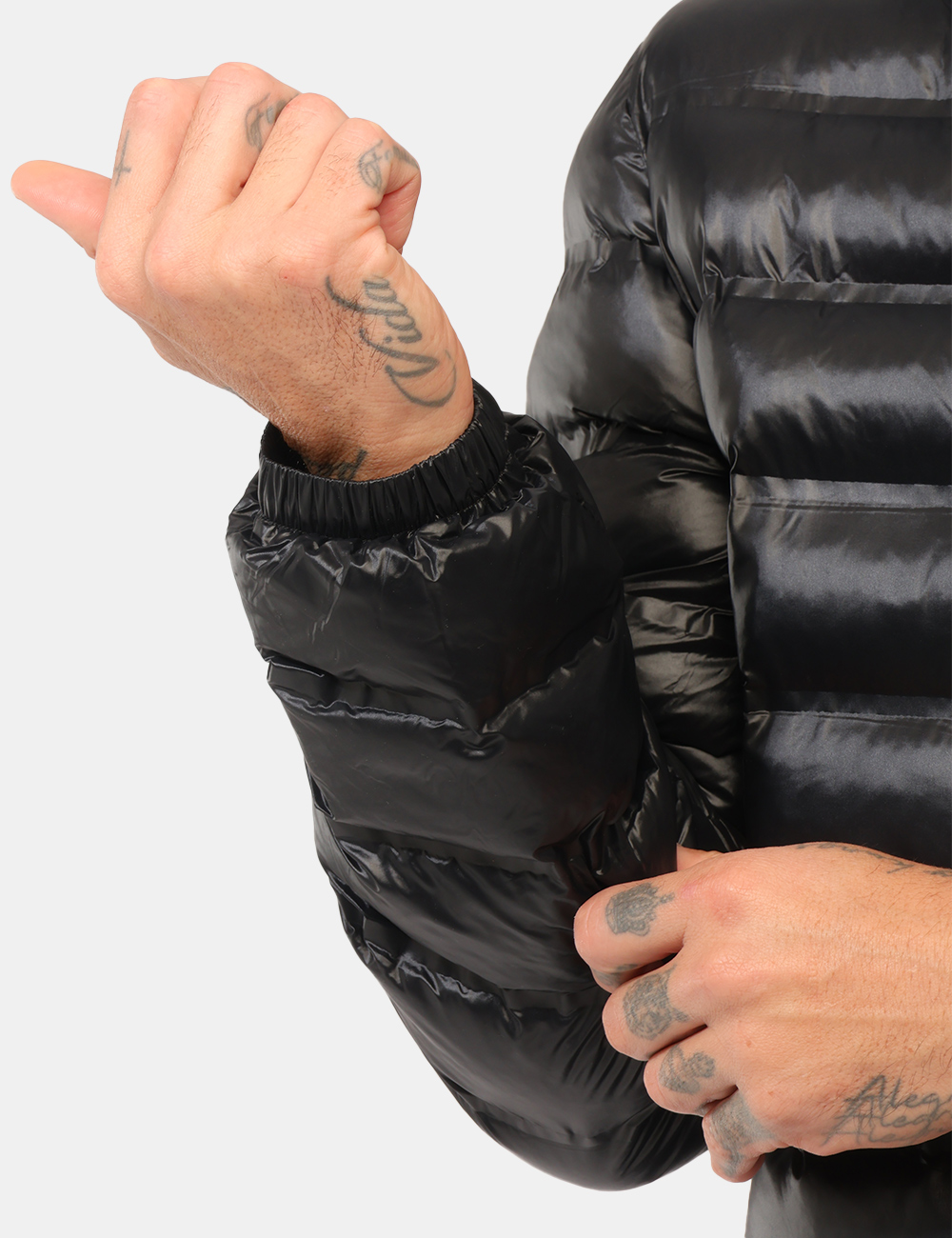Piumino Blauer Nero - Piumino Blauer Nero da uomoIl Piumino Blauer Nero da uomo è un capospalla moderno e versatile, perfett