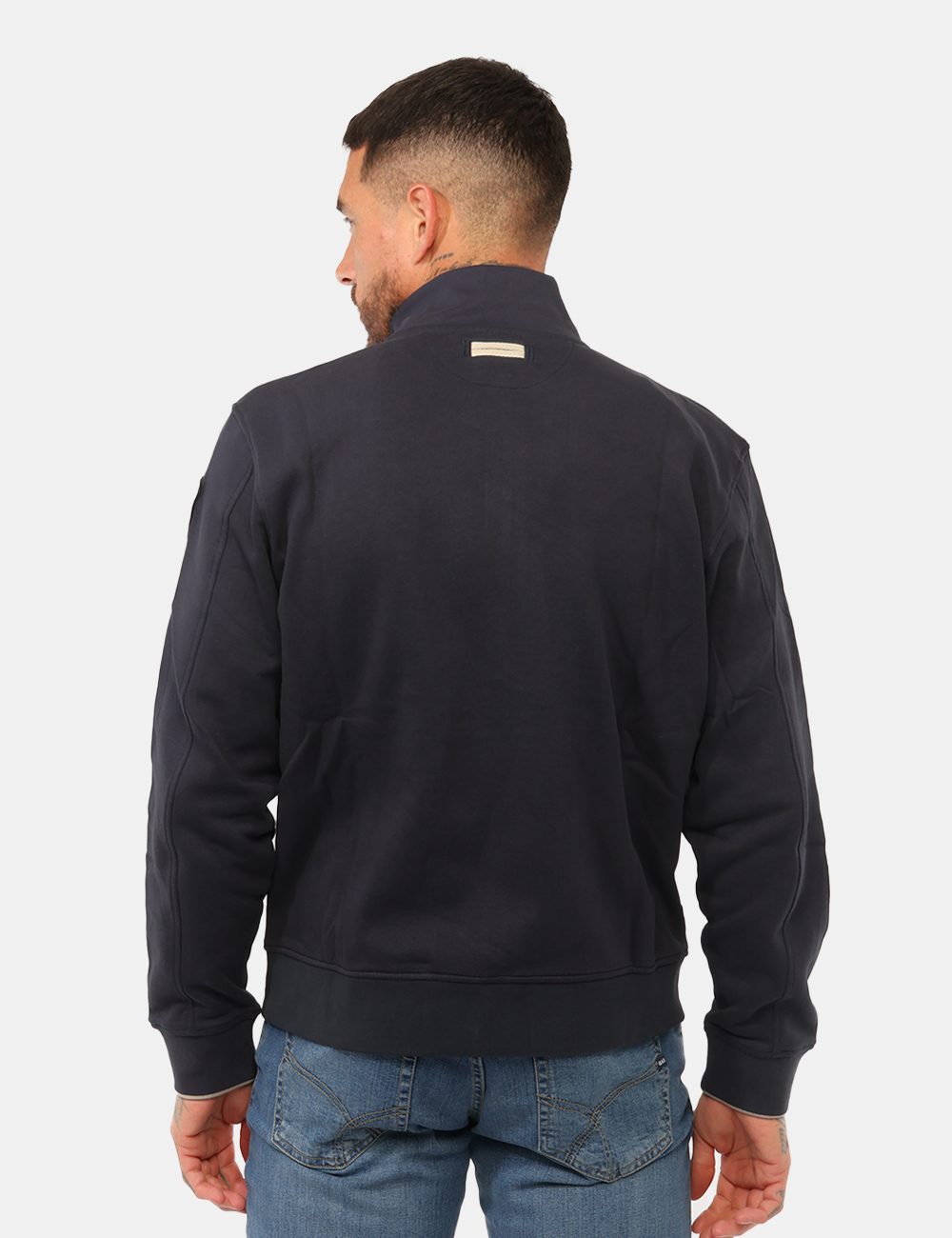 Felpa Blauer Blu - Felpa Blauer Blu da uomoLa Felpa Blauer Blu da uomo è un capo versatile e confortevole, ideale per affron