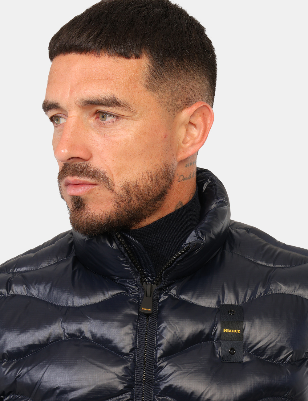Piumino Blauer Blu - Piumino Blauer Blu da uomoIl Piumino Blauer Blu da uomo è un capospalla versatile e contemporaneo, idea
